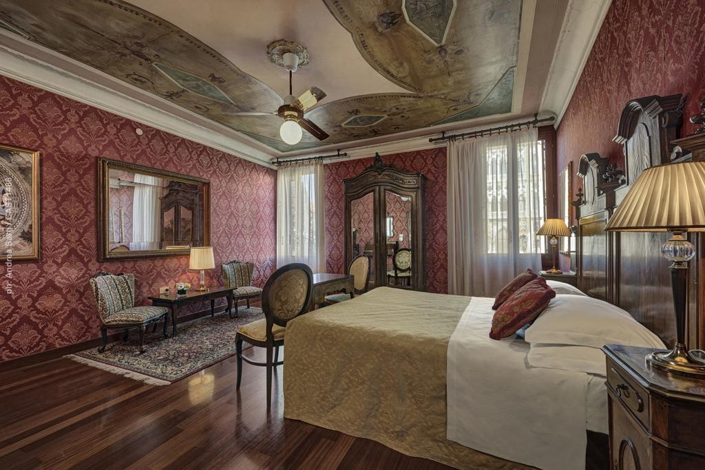 Hotel Galleria Венеція Екстер'єр фото