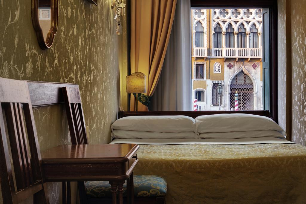 Hotel Galleria Венеція Екстер'єр фото